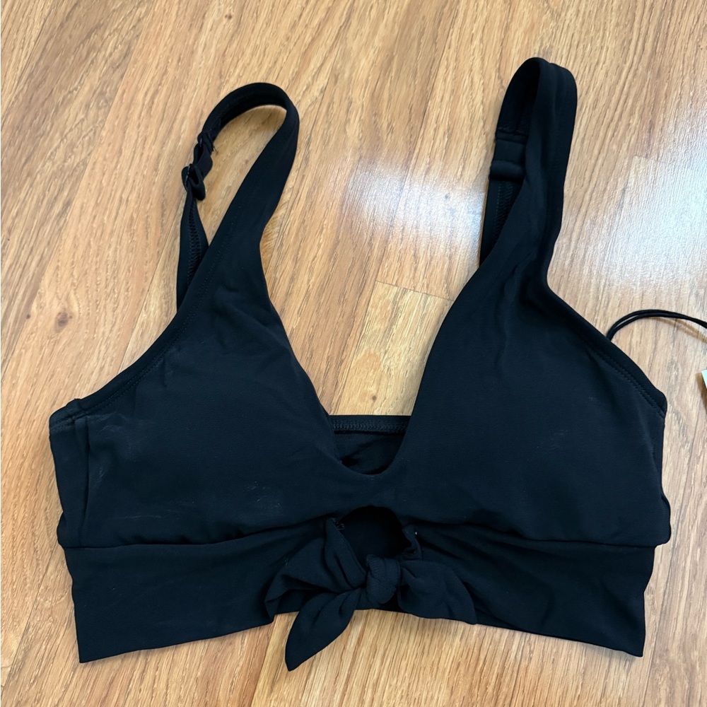 NWT! Women’s Robin Piccone Black Tie-Front Bikini Top. Ava style bow top. Small